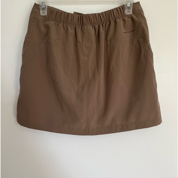 White Sierra athletic skirt - Picture 2 of 3